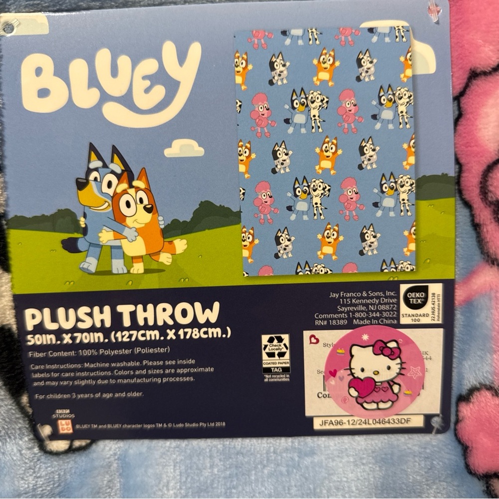 New Bluey Bingo Coco Chloe & Muffin 50" x 70" Blue Throw Blanket On Hanger - Picture 3 of 10